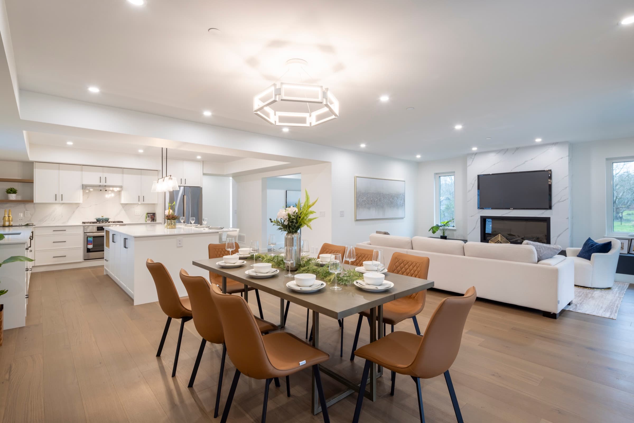 Maple Ridge Residence — view 2
